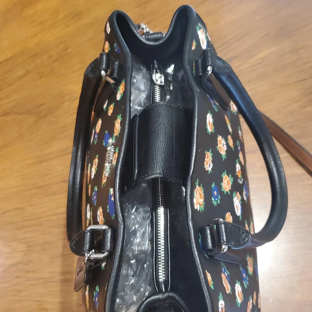Like NEW Coach Margot Carryall With Rose Print
